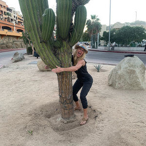 Meet your Posher, Felicity